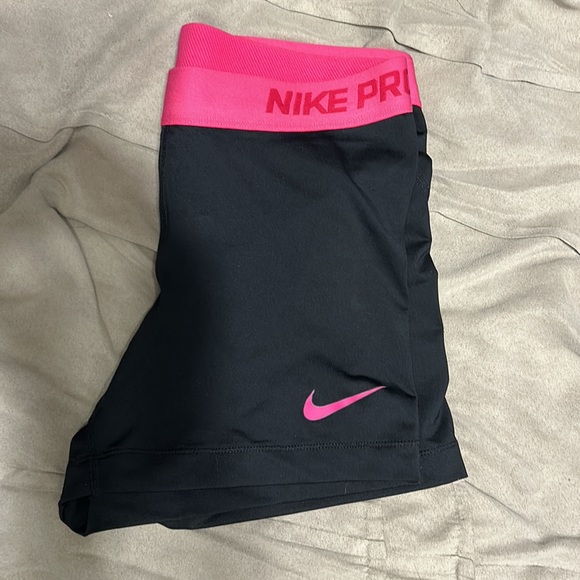 Black & Pink Nike Bike Shorts - Picture 2 of 2